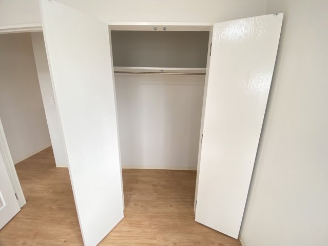 読谷村高志保　外国人住宅の収納