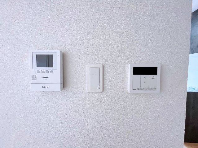 読谷村高志保　外国人住宅の防犯設備