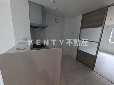 【内装】 | skye池上 | 明るい色調の室内です