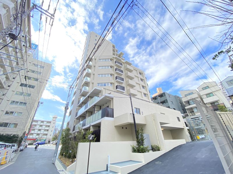 クレヴィア小石川後楽園の外観