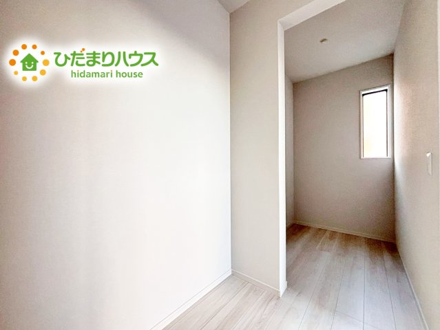 【収納】 | 水戸市河和田12期　新築戸建 | たくさんの洋服をかけてもシワになりにくいウォークインクローゼット。洋服以外にも、普段使わない家電やスーツケース、ストック品など何でも片付く嬉しい空間です。