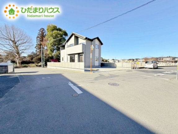 【前面道路含む現地写真】 | 水戸市河和田12期　新築戸建 | 落ち着いた住環境が魅力的です☆