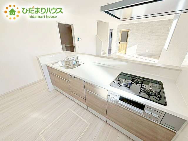 【キッチン】 | 水戸市河和田12期　新築戸建 | リビングを見渡せるキッチンはお子様を見ながらでも料理が出来て安心ですね☆