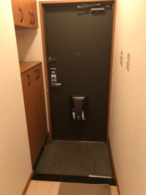 【玄関】 | ロイヤルヒルズ KOIZUMI