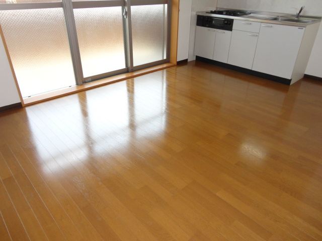 ソレアード武蔵浦和の居間・リビング