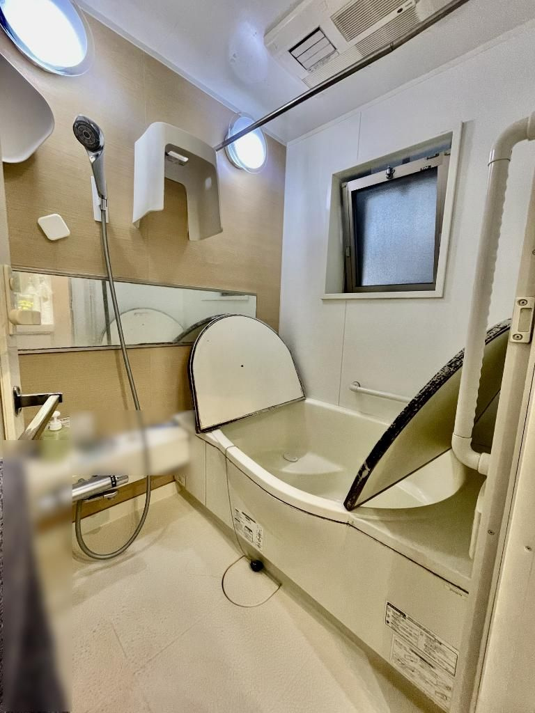 三鷹市下連雀９丁目の中古マンションの浴室