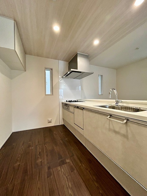 BLOOMING MAISON府中市押立町3号棟 .のキッチン