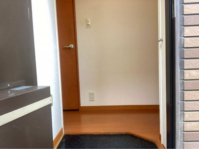 【玄関】 | レオパレスＹＡＭ