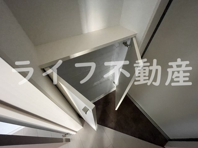 GRANDIR衣摺の収納|大きなスペースがあり、収納には困りません
