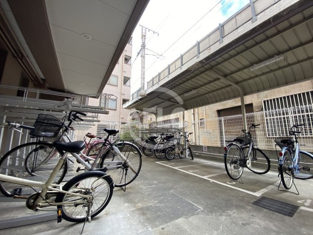 エスティライフ天王寺東のその他共用部分|エスティライフ天王寺東　駐輪場