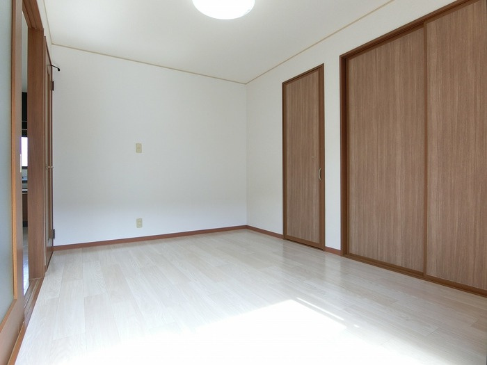 セジュール中相田　II棟の洋室