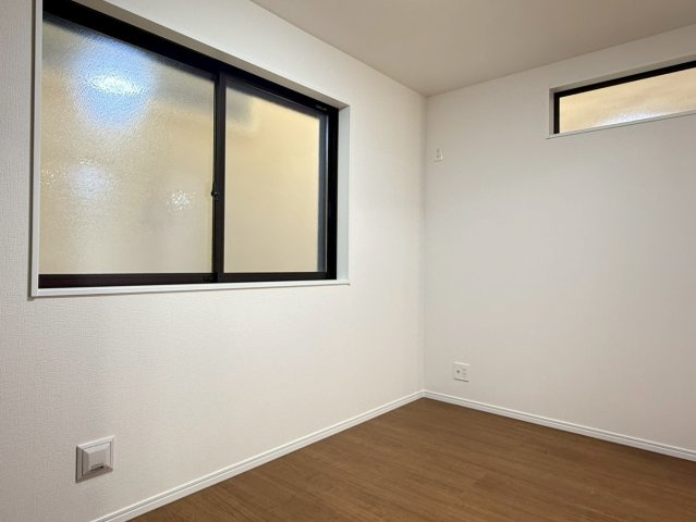 川口市芝宮根町　新築一戸建て　H号棟の洋室|広々とした洋室です