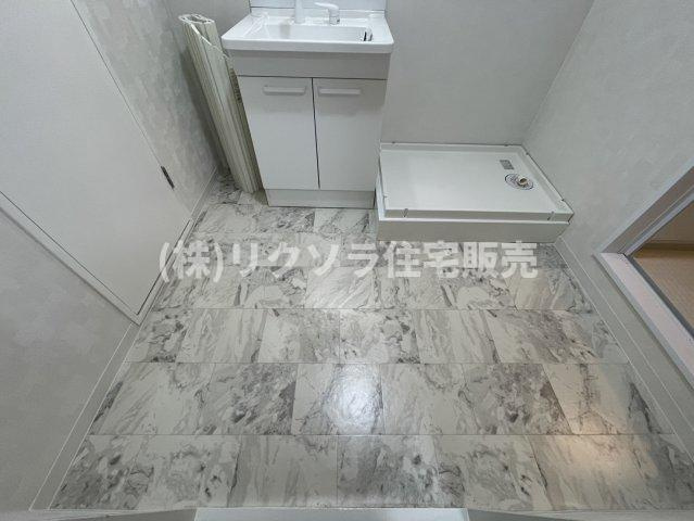 ライオンズマンション枚方の脱衣所|■物件内覧・資金計画相談・住宅ローン相談、リフォーム相談、お問合せ受付中■
※当日・翌日のご内覧、ご相談はお電話でのお問合せがスムーズです！