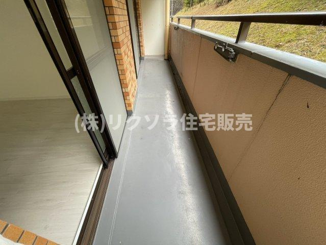 ライオンズマンション枚方のバルコニー|■物件内覧・資金計画相談・住宅ローン相談、リフォーム相談、お問合せ受付中■
※当日・翌日のご内覧、ご相談はお電話でのお問合せがスムーズです！