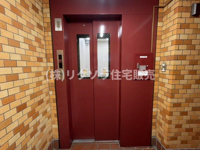 ライオンズマンション枚方のその他共用部分|エレベーター1基
■物件内覧・資金計画相談・住宅ローン相談、リフォーム相談、お問合せ受付中■
※当日・翌日のご内覧、ご相談はお電話でのお問合せがスムーズです！