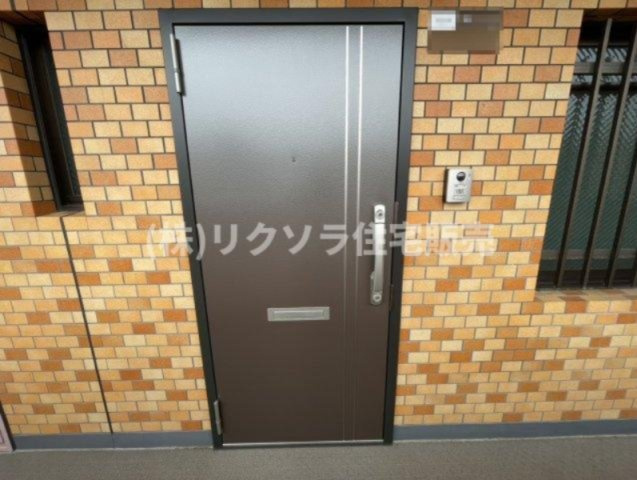 ライオンズマンション枚方の玄関|■物件内覧・資金計画相談・住宅ローン相談、リフォーム相談、お問合せ受付中■
※当日・翌日のご内覧、ご相談はお電話でのお問合せがスムーズです！