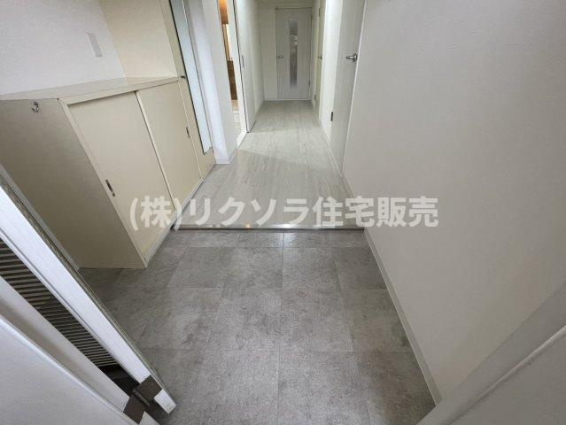 ライオンズマンション枚方の内装|玄関内部
■物件内覧・資金計画相談・住宅ローン相談、リフォーム相談、お問合せ受付中■
※当日・翌日のご内覧、ご相談はお電話でのお問合せがスムーズです！