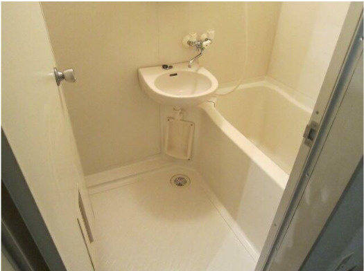 DRホームズ等々力　礼金0　2面バルコニー　南西角住戸の浴室