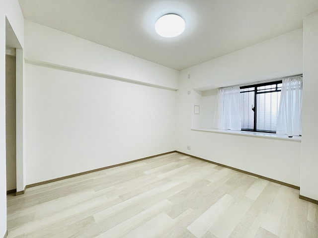 【洋室】 | グリーンマンションラフィネ春日