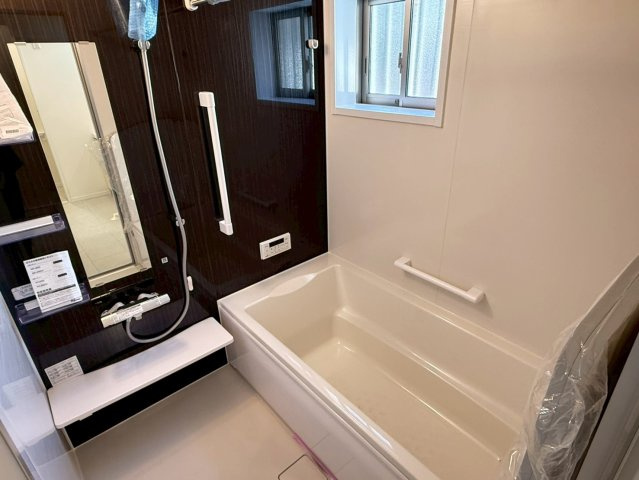 川口市芝宮根町　新築一戸建て　J号棟の浴室|お風呂です