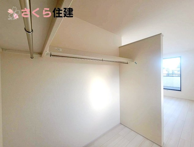 リーブルガーデン宇都宮鶴田町第23の収納|ウォークインクローゼットでたっぷり収納が可能です◎