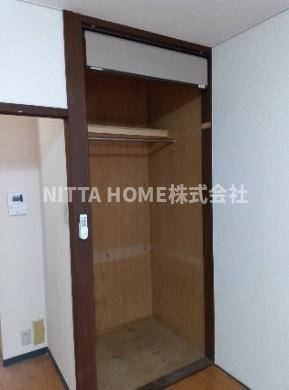 メゾンカトレアの収納|洋室についている収納です◇