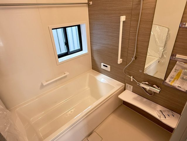 川口市芝宮根町　新築一戸建て　K号棟の浴室|日々の疲れを癒すお風呂付です