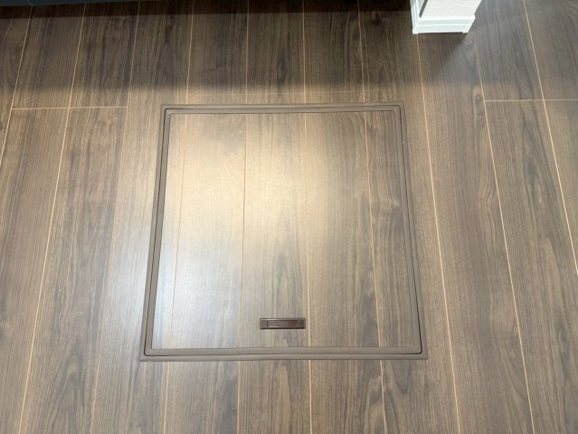 川口市芝宮根町　新築一戸建て　K号棟の内装|床下収納