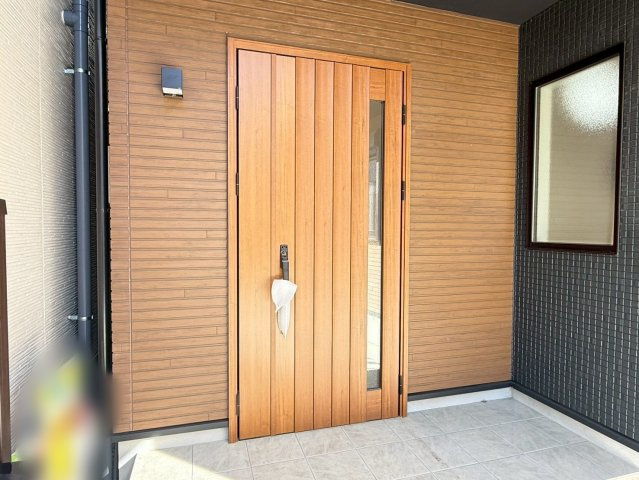 川口市芝宮根町　新築一戸建て　K号棟の玄関|きれいな玄関です