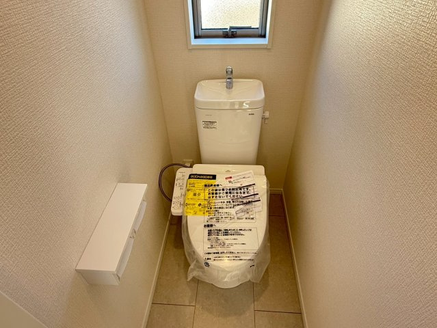 川口市芝宮根町　新築一戸建て　L号棟のその他|トイレです