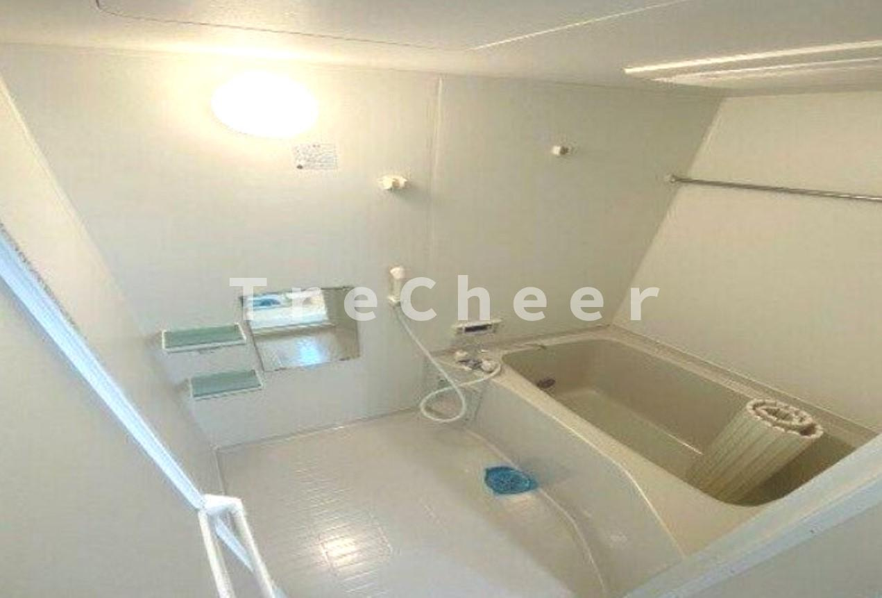 ウィステリアの浴室