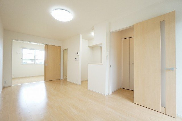 プロムナード上上津役Ａの居間・リビング