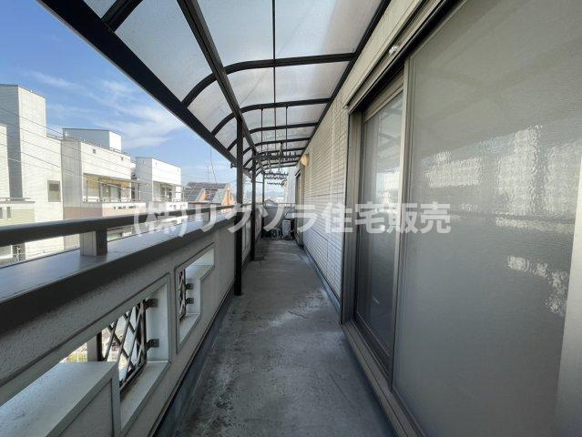 木屋元町　中古一戸建てのバルコニー|スロップシンク付き
■物件内覧・資金計画相談・住宅ローン相談、リフォーム相談、お問合せ受付中■
※当日・翌日のご内覧、ご相談はお電話でのお問合せがスムーズです！