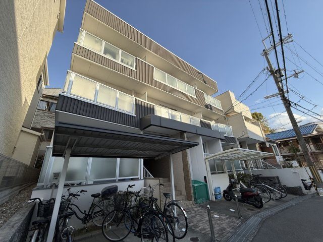 コンフォール刀根山の外観