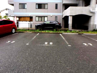 【駐車場】