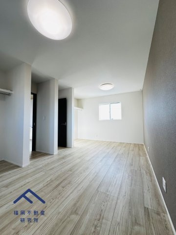 佐賀市諸富町　戸建ての洋室