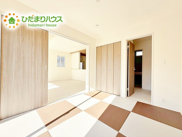 【和室】 | 水戸市姫子1丁目　新築戸建 | リビングに隣接した和室は収納もしっかりと確保されています！