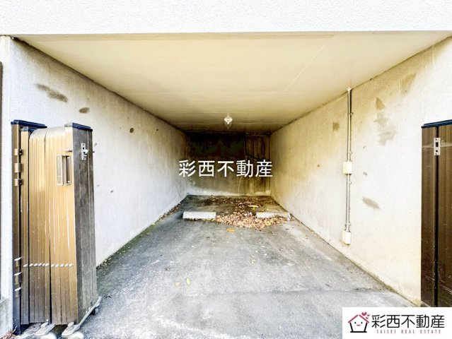 所沢市和ケ原2丁目中古戸建の駐車場