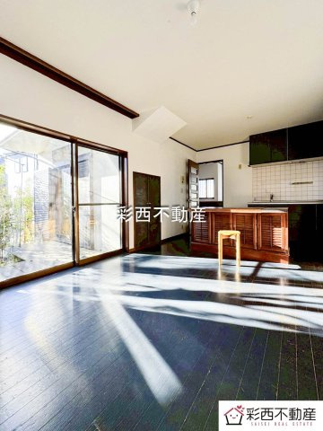 所沢市和ケ原2丁目中古戸建の居間・リビング