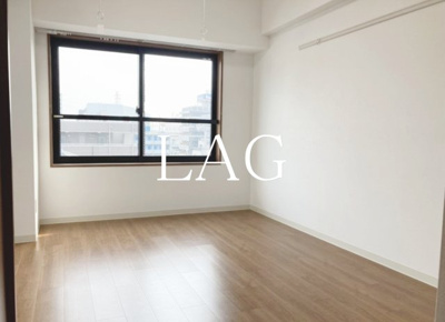 【居間・リビング】 | ＬＥＯ六拾番館 | 洋室のお部屋です。