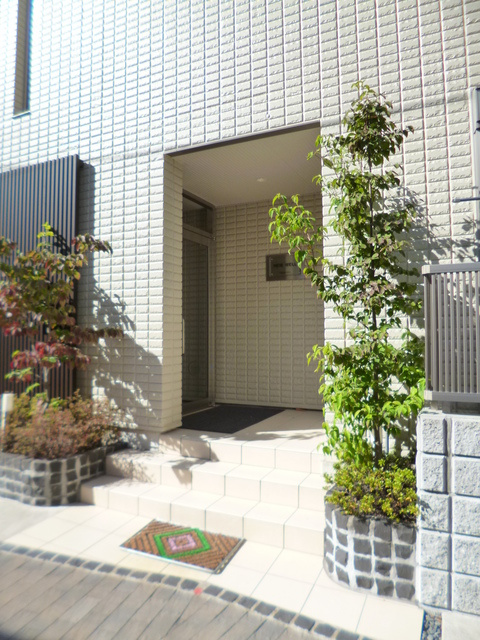 ＮＥＷ　ＷＥＬＬのエントランス