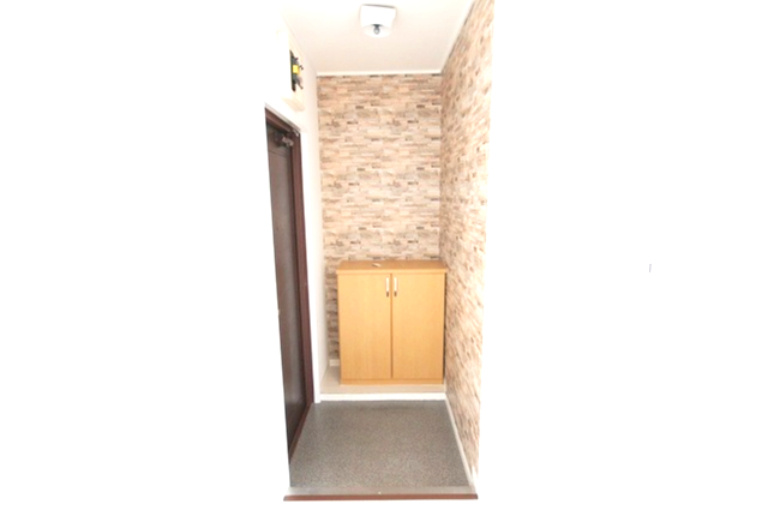 メゾンサーブルの玄関