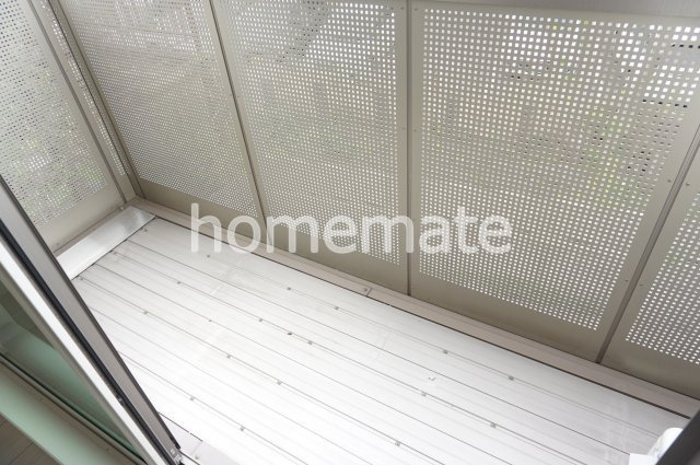 熊本市中央区本荘２丁目のアパートのバルコニー