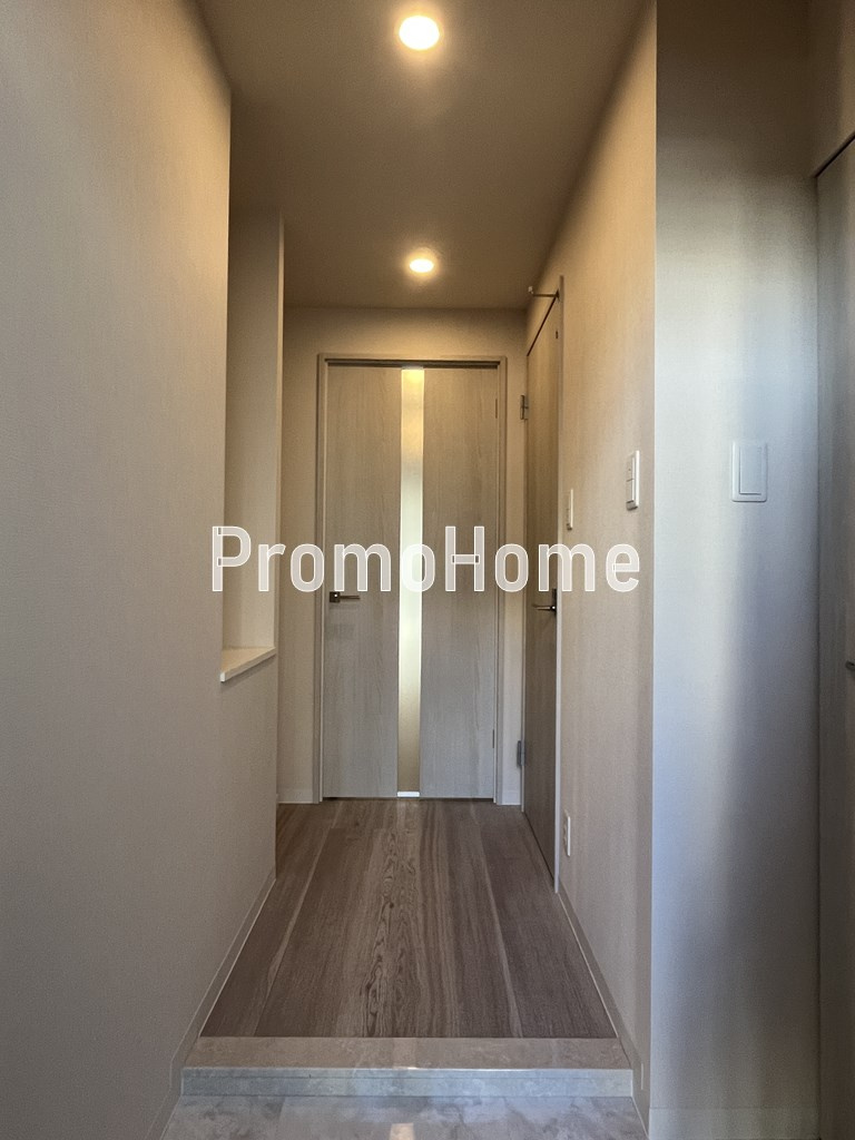 JPT RESIDENCE の玄関