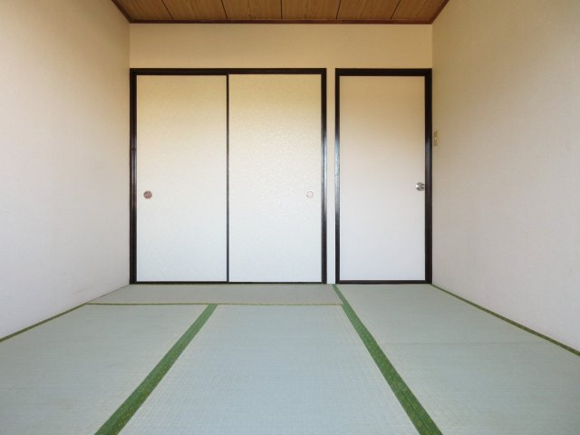 グランデール緑園の和室|和室　※別号室の参考写真です(現況優先・仕様違いの場合あり)