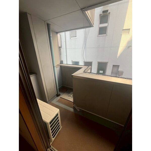 増井ビルのバルコニー