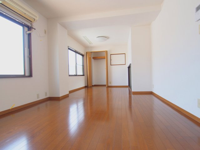 中田ビルの内装