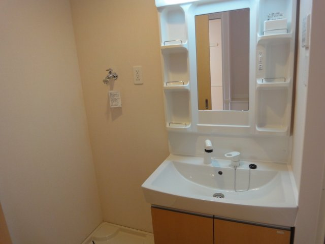 カーサ・ビアンカの洗面所|洗髪洗面化粧台