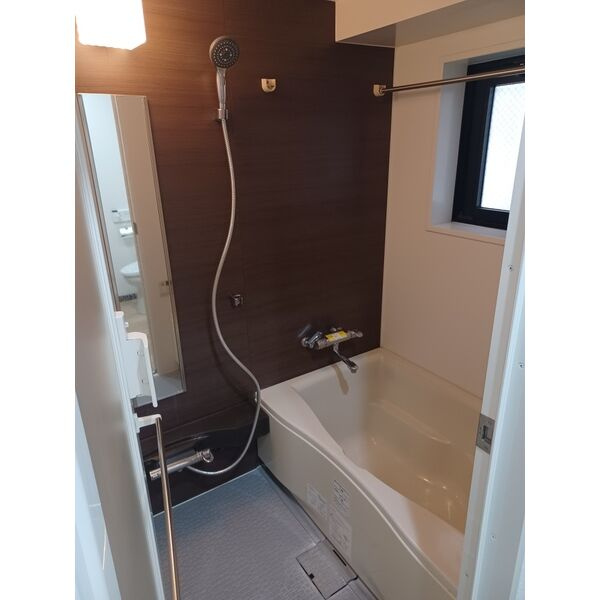 アーデン東別院の浴室