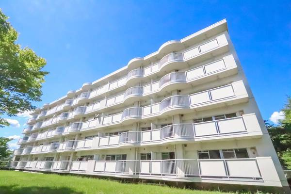 ビレッジハウス三草2号棟の外観|外はこのようになっています